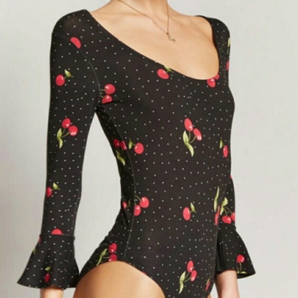 🍒Cherry Print Trumpet Sleeve Bodysuit